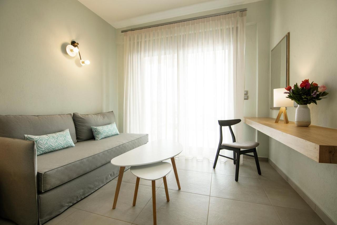 Le Grand Reve Aparthotel Gerakini Ngoại thất bức ảnh