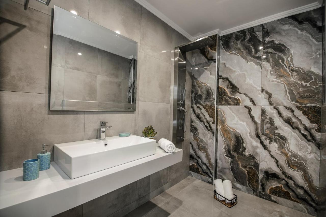 Le Grand Reve Aparthotel Gerakini Ngoại thất bức ảnh